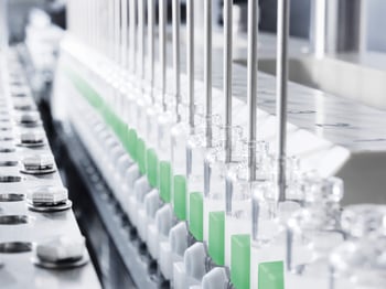 Syntegon erzielt starkes Wachstum und EBITDA-Verbesserungen im ersten Halbjahr 2025